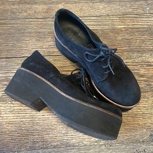 Spanish Suede Black Platform Shoes Size 6.5 / 7